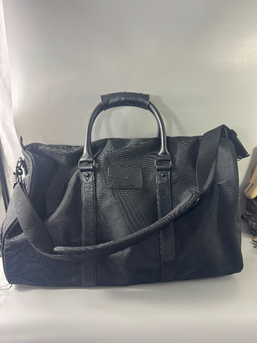 Boulevard Alex Overnight Duffle in Black